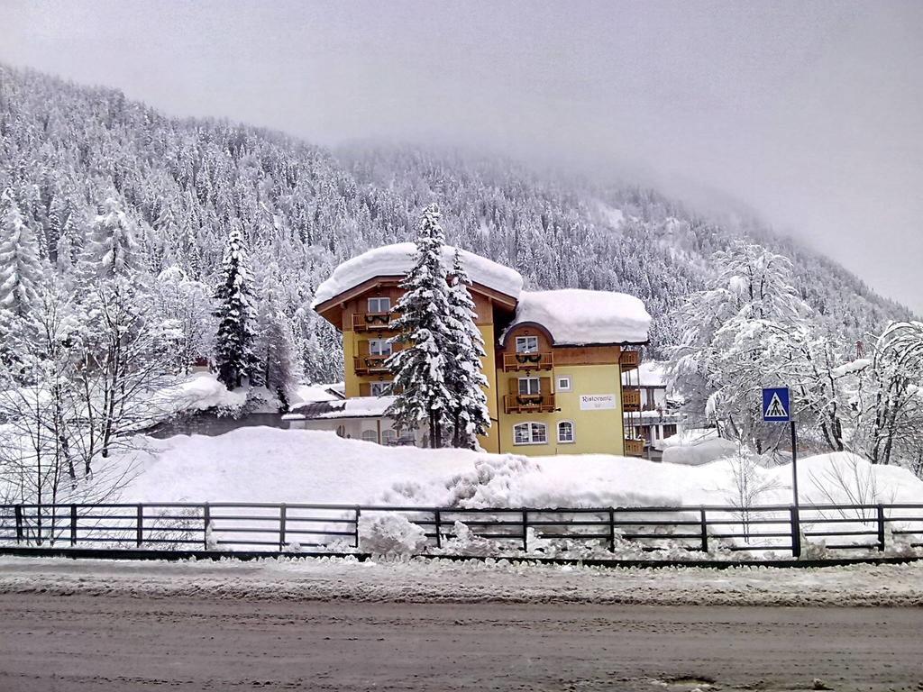 Hotel Chalet All'Imperatore Мадонна-ди-Кампильо Экстерьер фото